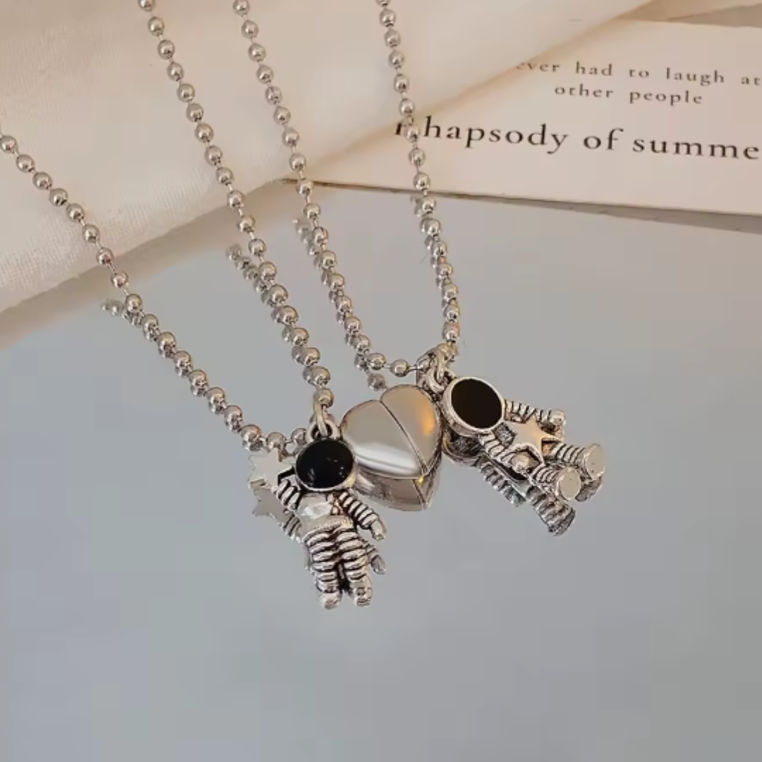 Collar magnética de mejores amigas de la pareja astronauta